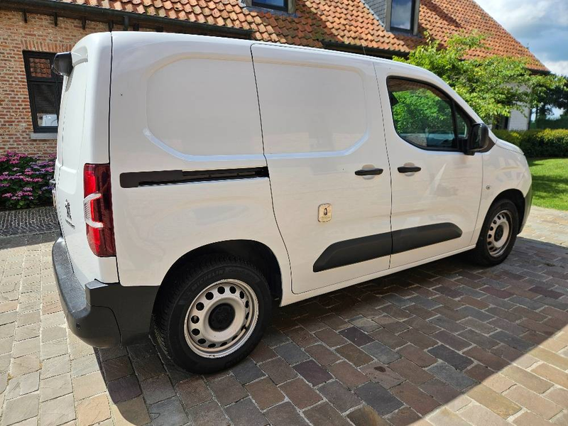 Peugeot Partner 1.2 BENZINE AUTOMAAT FULL OPTION 12355 excl BTW — photo 9