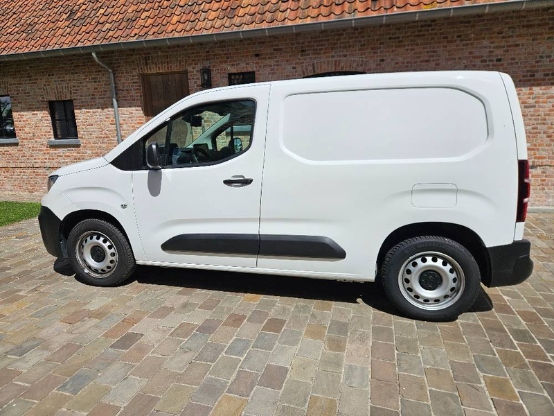 Peugeot Partner 1.2 BENZINE AUTOMAAT FULL OPTION 12355 excl BTW — photo 4
