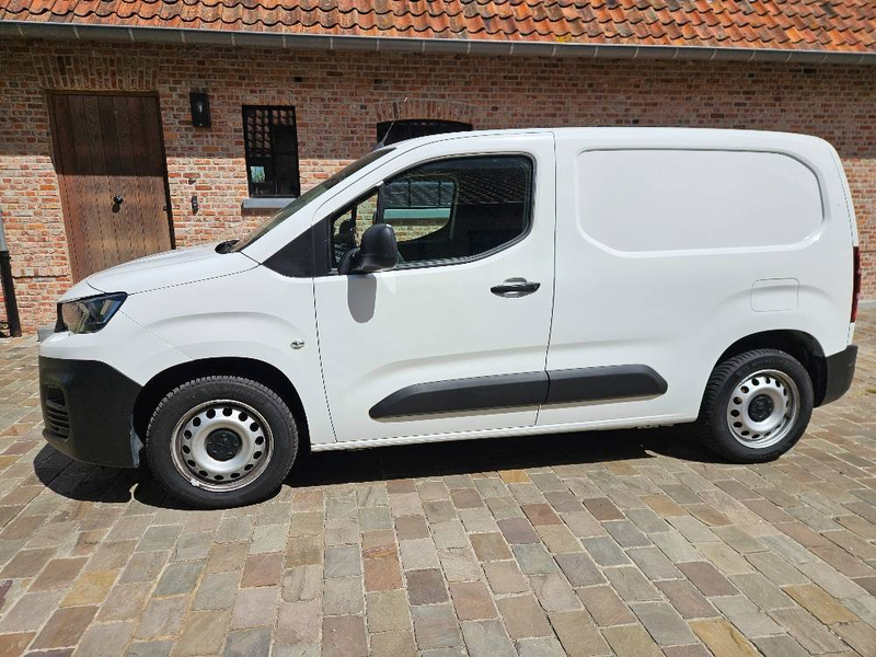 Peugeot Partner 1.2 BENZINE AUTOMAAT FULL OPTION 12355 excl BTW — photo 3