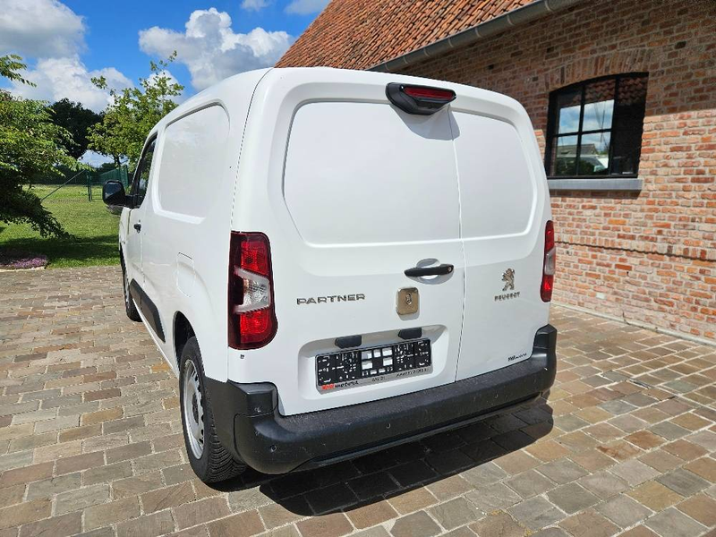 Peugeot Partner 1.2 BENZINE AUTOMAAT FULL OPTION 12355 excl BTW — photo 6