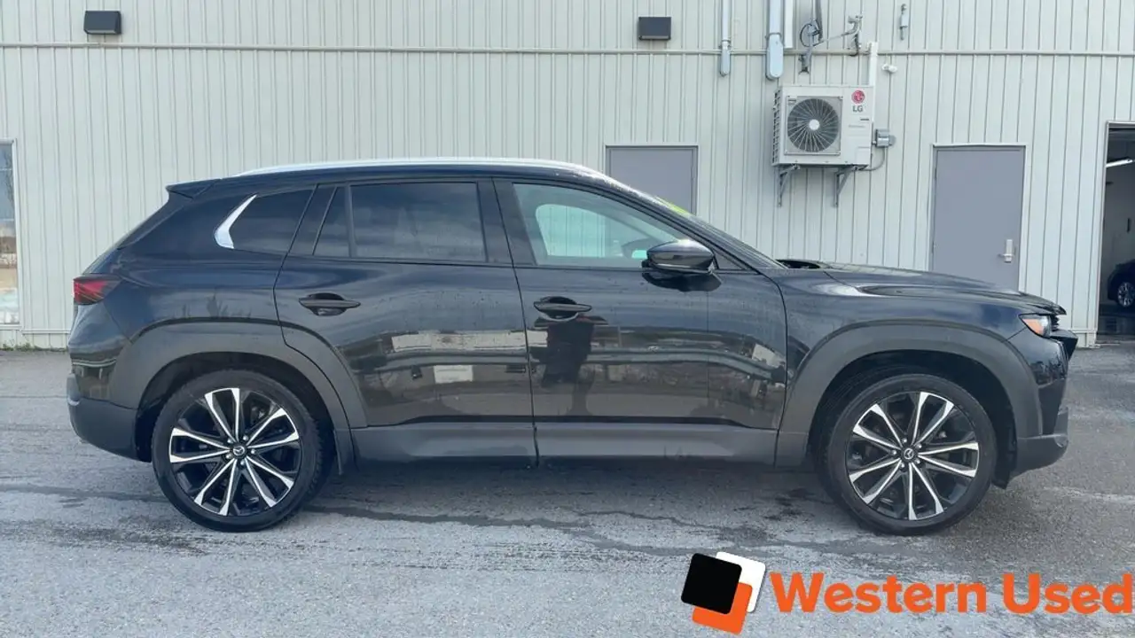 Mazda CX-50 снимка Mazda CX-50