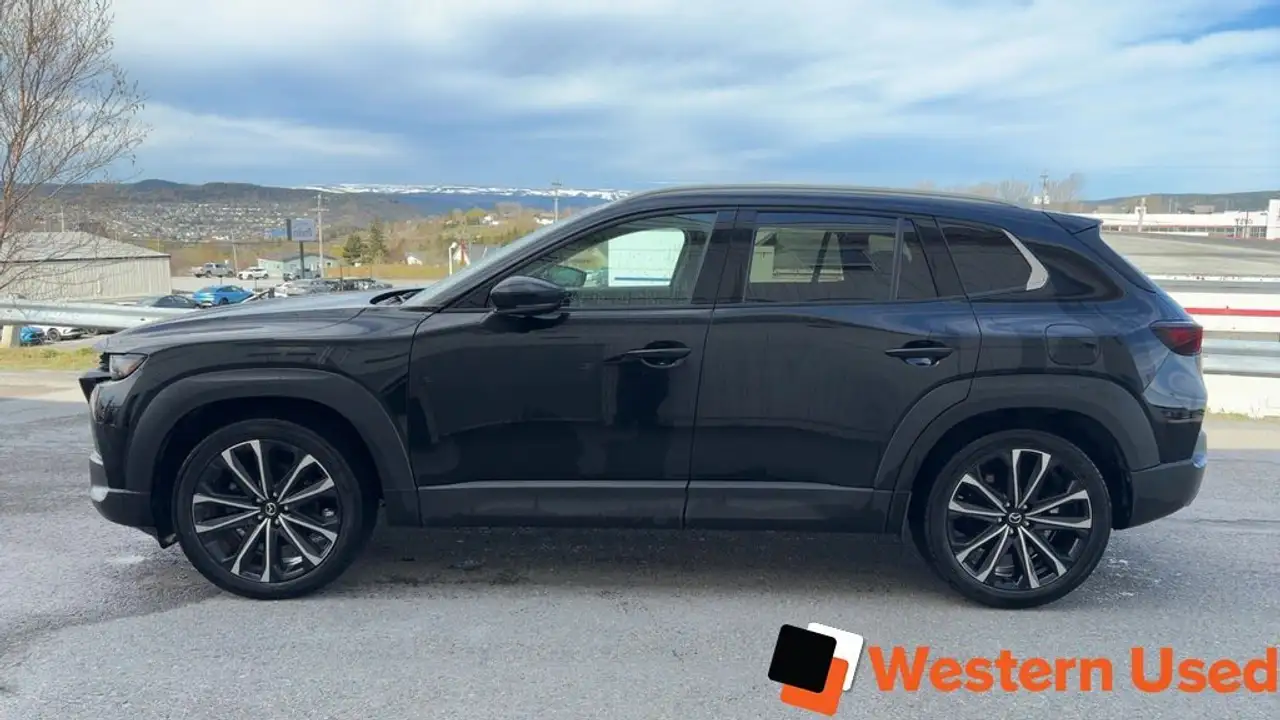 Mazda CX-50 снимка Mazda CX-50