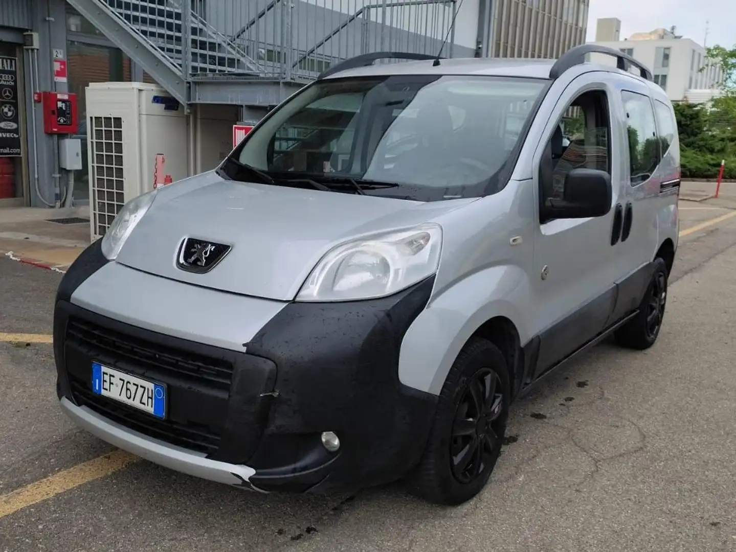 Peugeot Bipper Bipper Tepee Tepee 1.4 hdi Outdoor Gris - 1