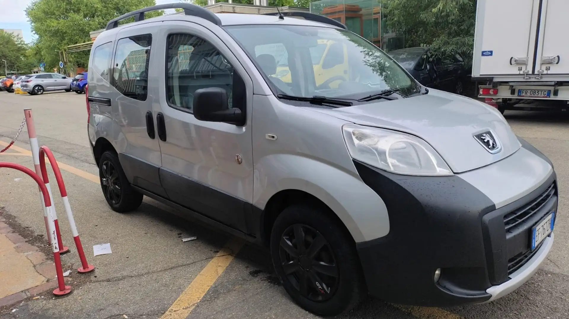 Peugeot Bipper Bipper Tepee Tepee 1.4 hdi Outdoor Gris - 2