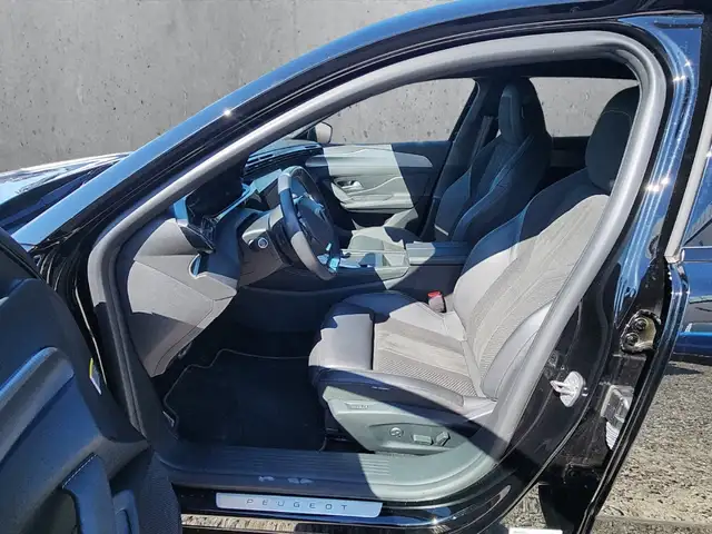 Peugeot 408 view 9