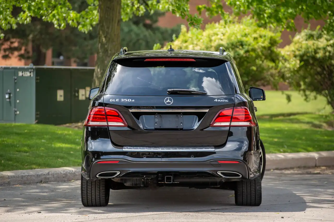 Mercedes-Benz GLE снимка Mercedes-Benz GLE