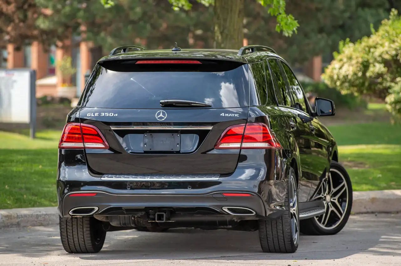 Mercedes-Benz GLE снимка Mercedes-Benz GLE