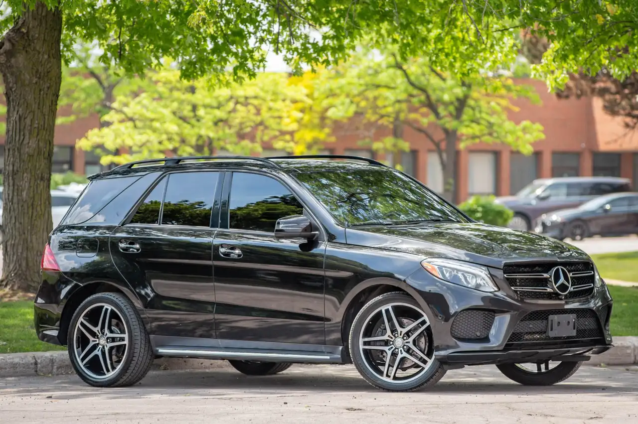 Mercedes-Benz GLE снимка Mercedes-Benz GLE