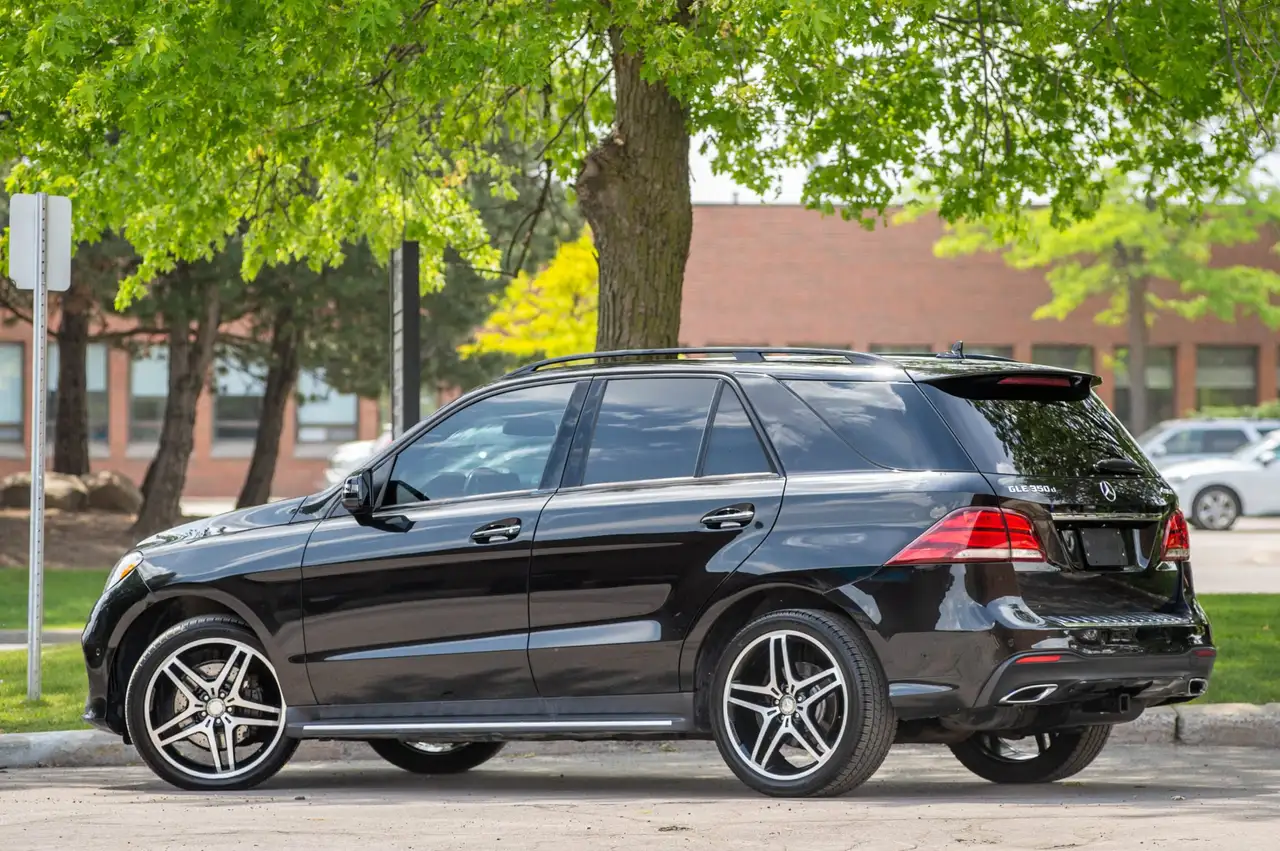 Mercedes-Benz GLE снимка Mercedes-Benz GLE