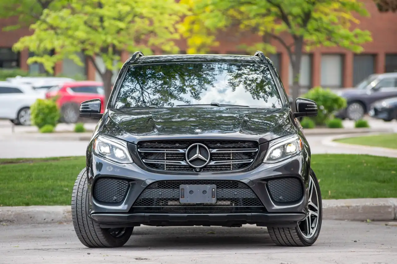 Mercedes-Benz GLE снимка Mercedes-Benz GLE