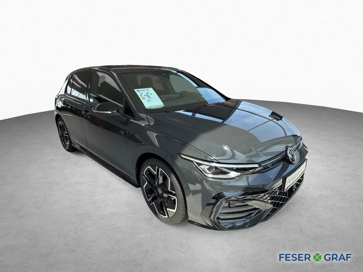 Volkswagen Golf VIII R-Line 1.5 eTSI DSG 150PS Grau - 2