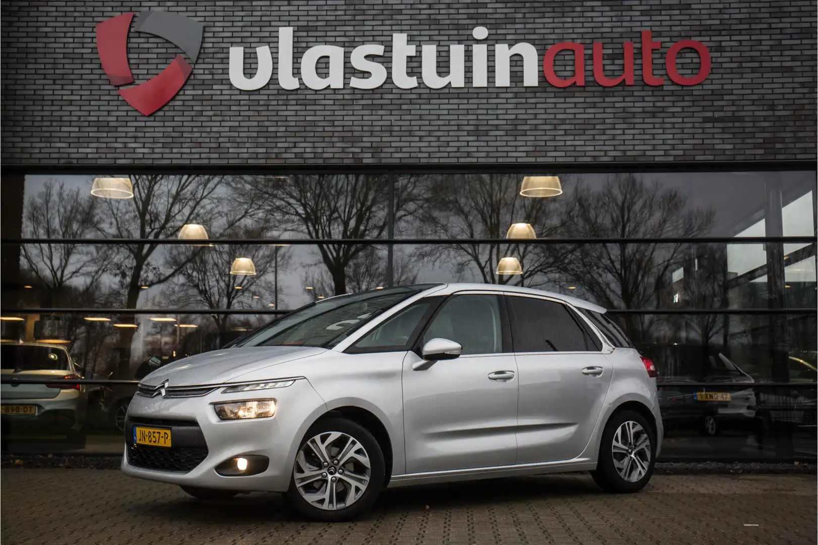 Citroen C4 Picasso 1.2 PureTech Selection 1ste eigenaar!, Trekhaak. Grijs - 1