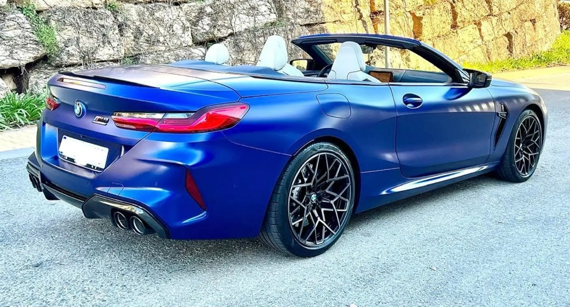 BMW M8 Cabrio Competition Blue - 1
