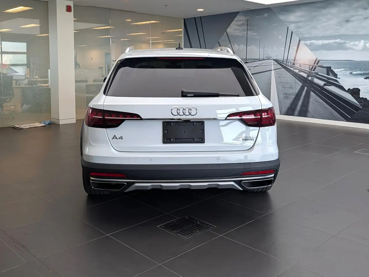 Audi A4 allroad снимка Audi A4 allroad