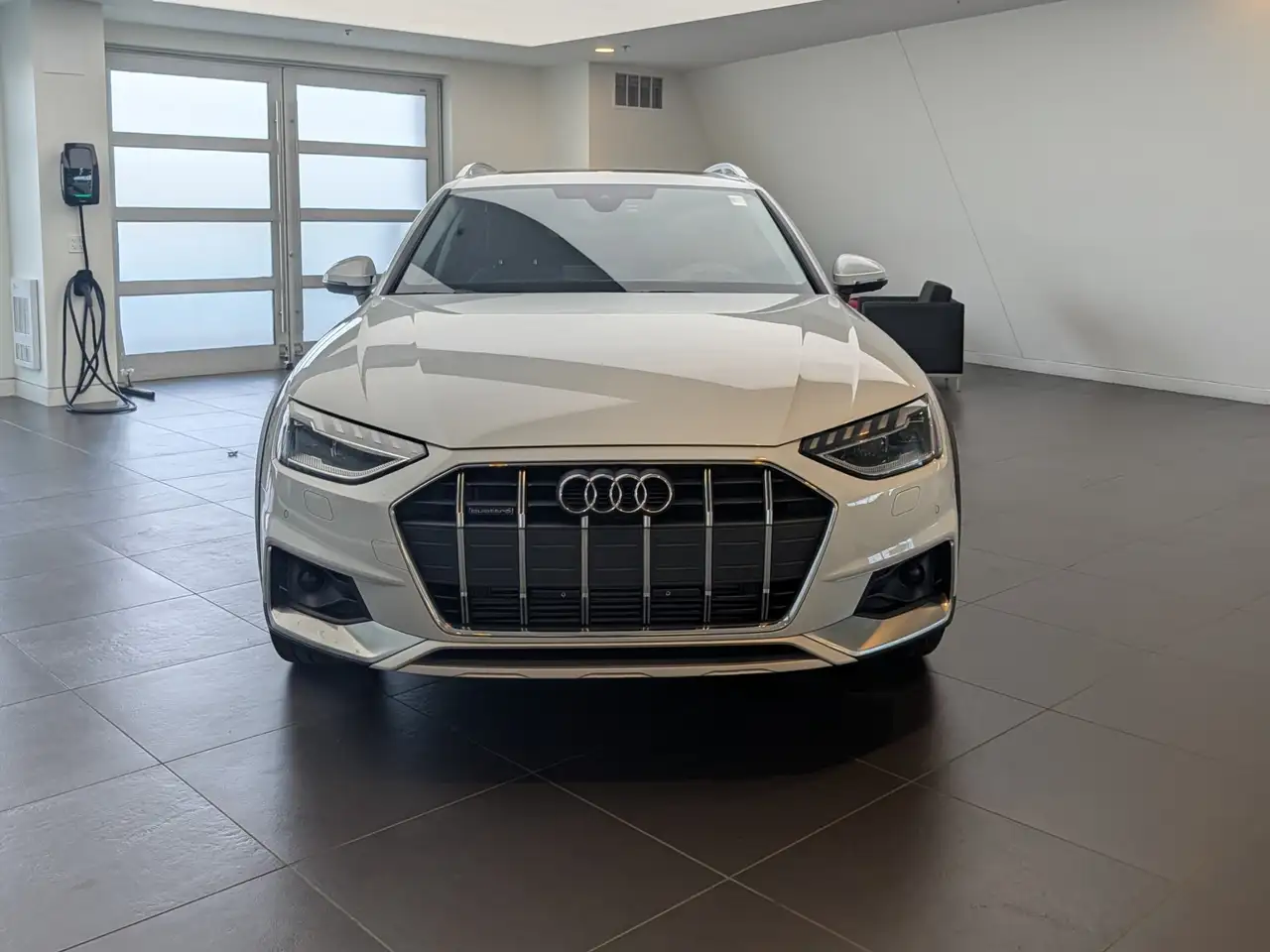 Audi A4 allroad снимка Audi A4 allroad