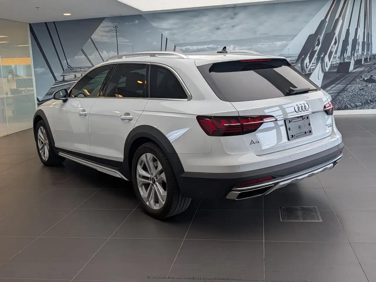 Audi A4 allroad снимка Audi A4 allroad