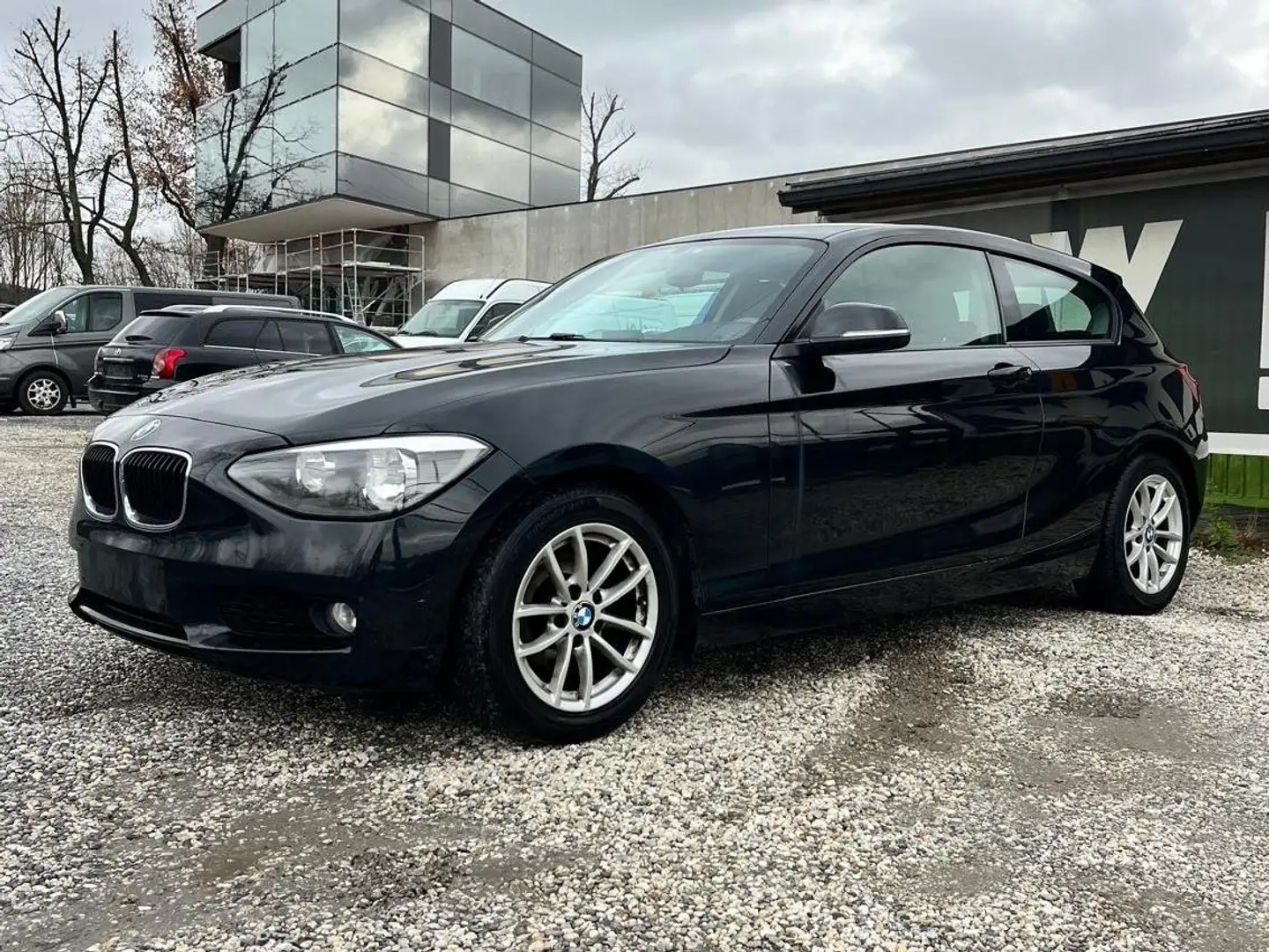 BMW 116 116d - 1