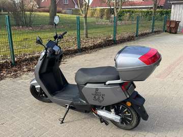 Elektroroller E-KUMA Spirit 45km/h