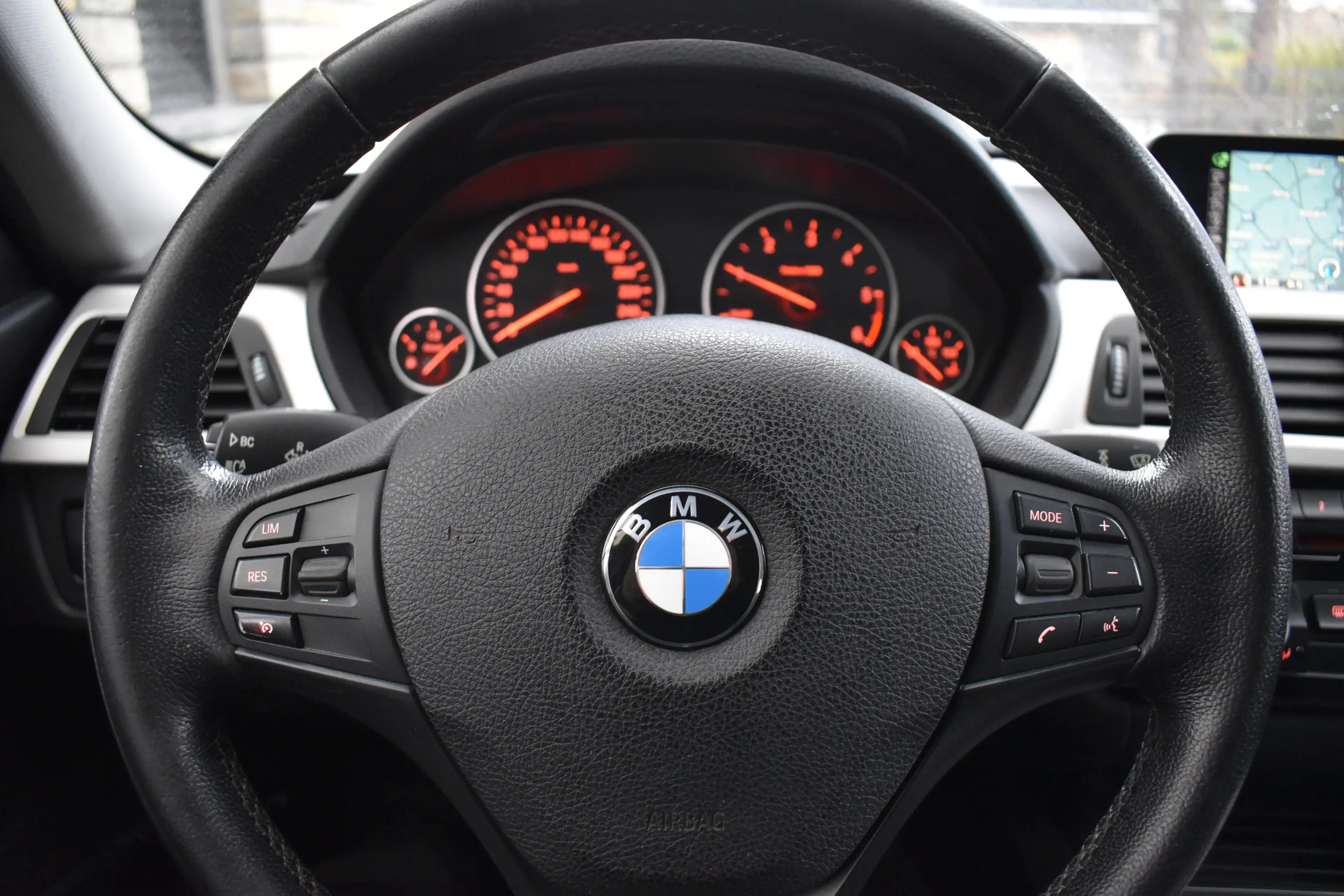BMW 316 D Touring Business Edition — photo 15