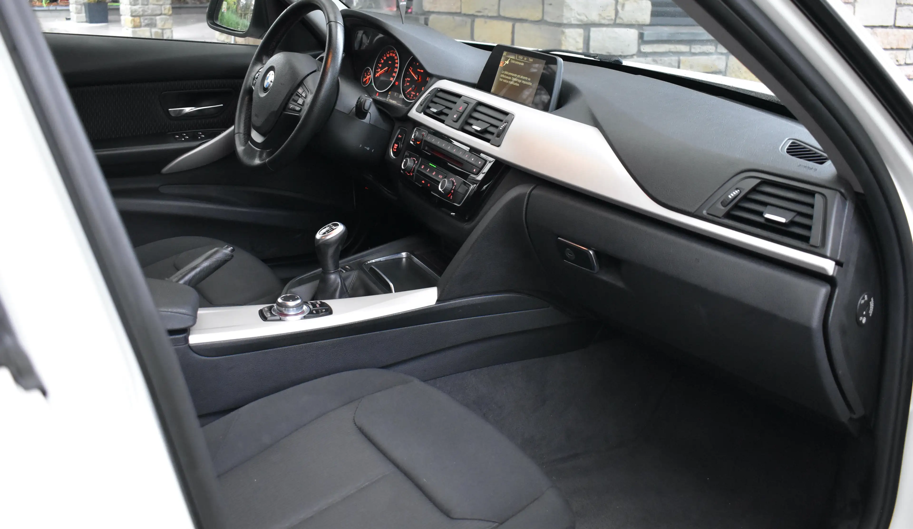 BMW 316 D Touring Business Edition — photo 11