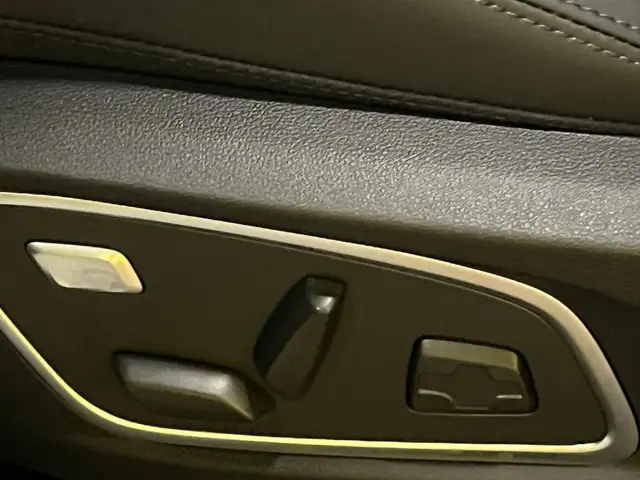 Renault Austral view 13