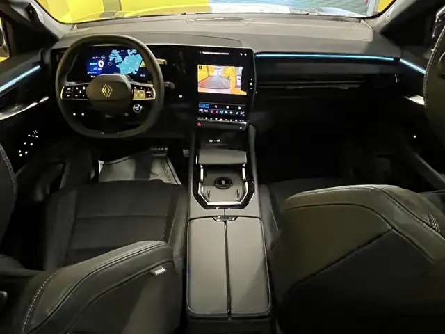 Renault Austral view 15