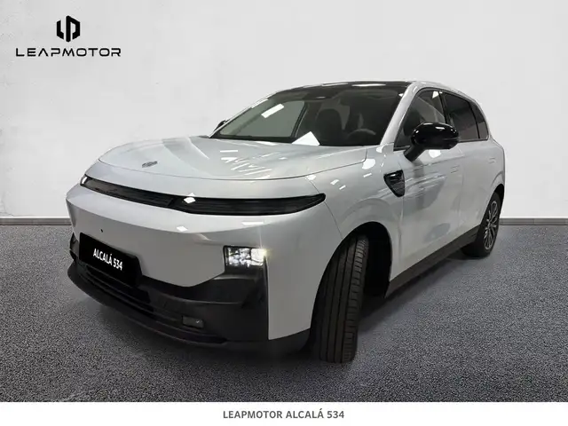 Leapmotor B10