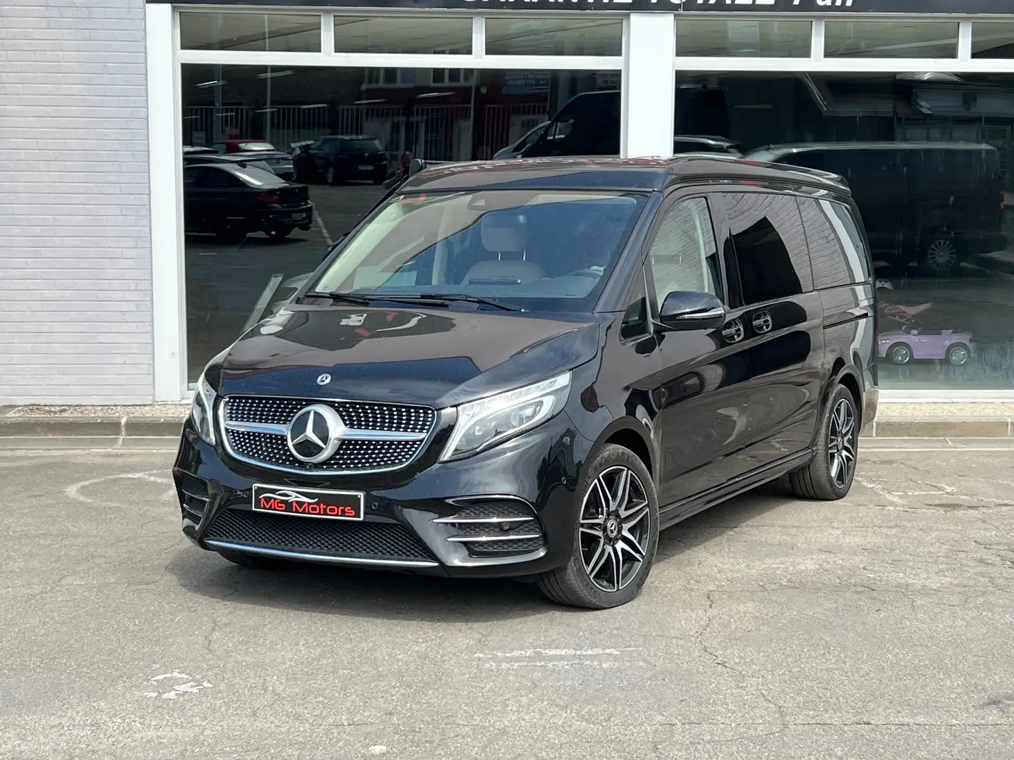 Mercedes-Benz Marco Polo 300d 4MATIC PACK AMG 6 PLACES TVAC BTW IN Schwarz - 1