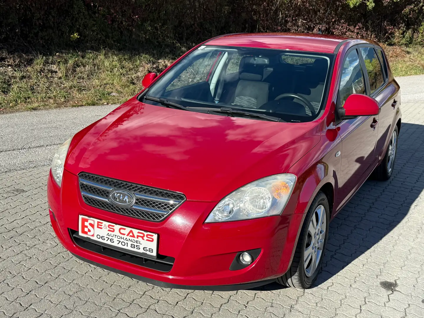 Kia Ceed / cee'd cee'd 1,6 CRDi Motion Rot - 1