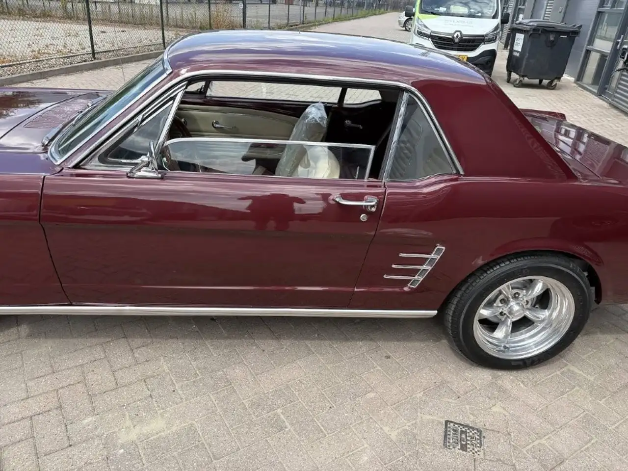 Ford Mustang Coupe 1966 C-Code in zeer nette staat, foto 3