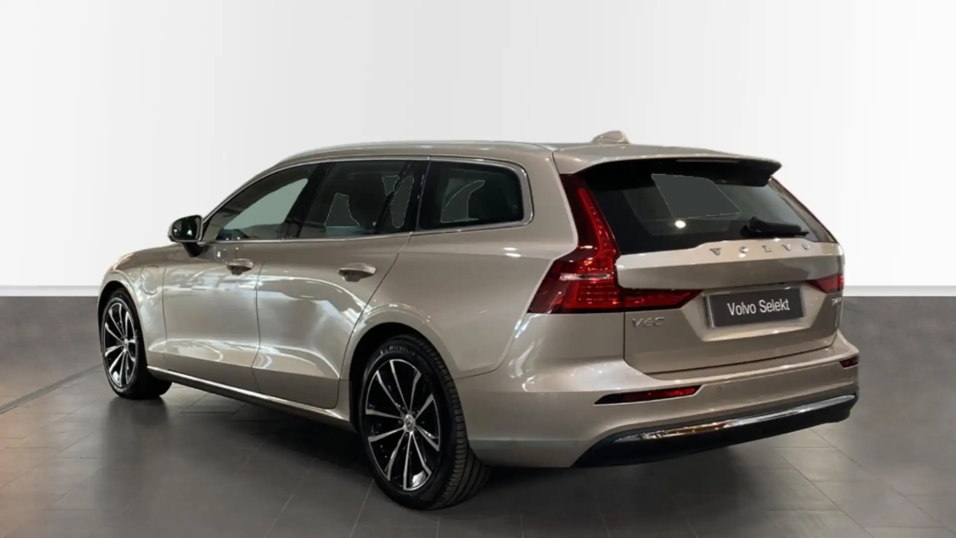 Volvo V60 2.0 T6 RECHARGE CORE AUTO 4WD 5P Plateado - 2