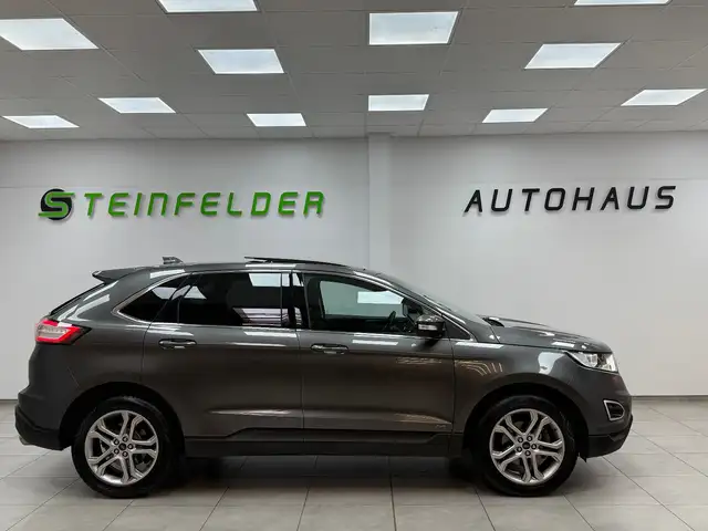 Ford Edge view 9