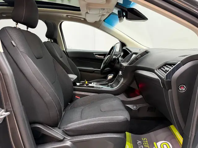 Ford Edge view 14
