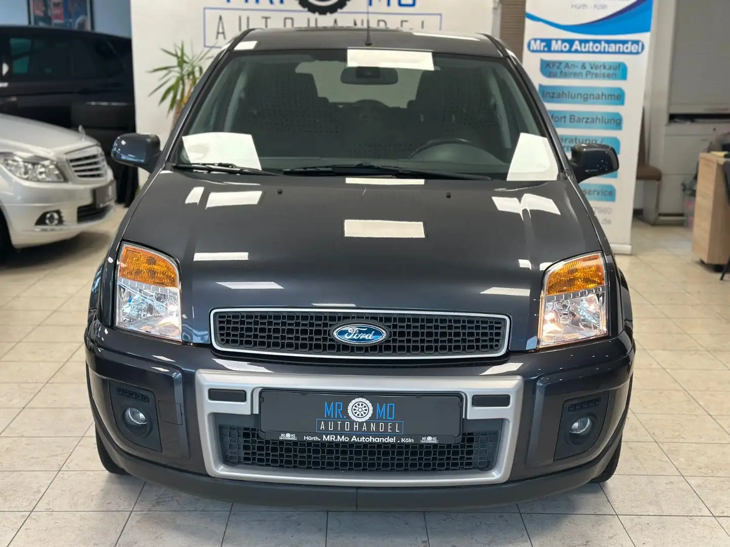 Ford Fusion Plus°Automatik°Klima°PDC°Anhänger°Tüv Gris - 1