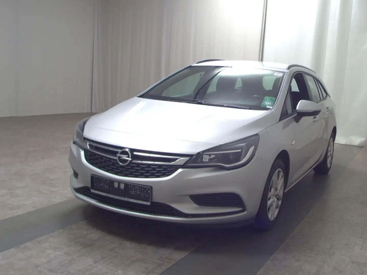 Opel Astra 1.6 CDTI Edition Navi Shz PDC Tempomat Silber - 2