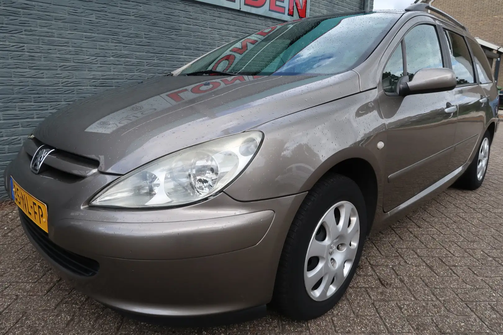 Peugeot 307 SW 1.6 16V Pack Inruiler Grijs - 1