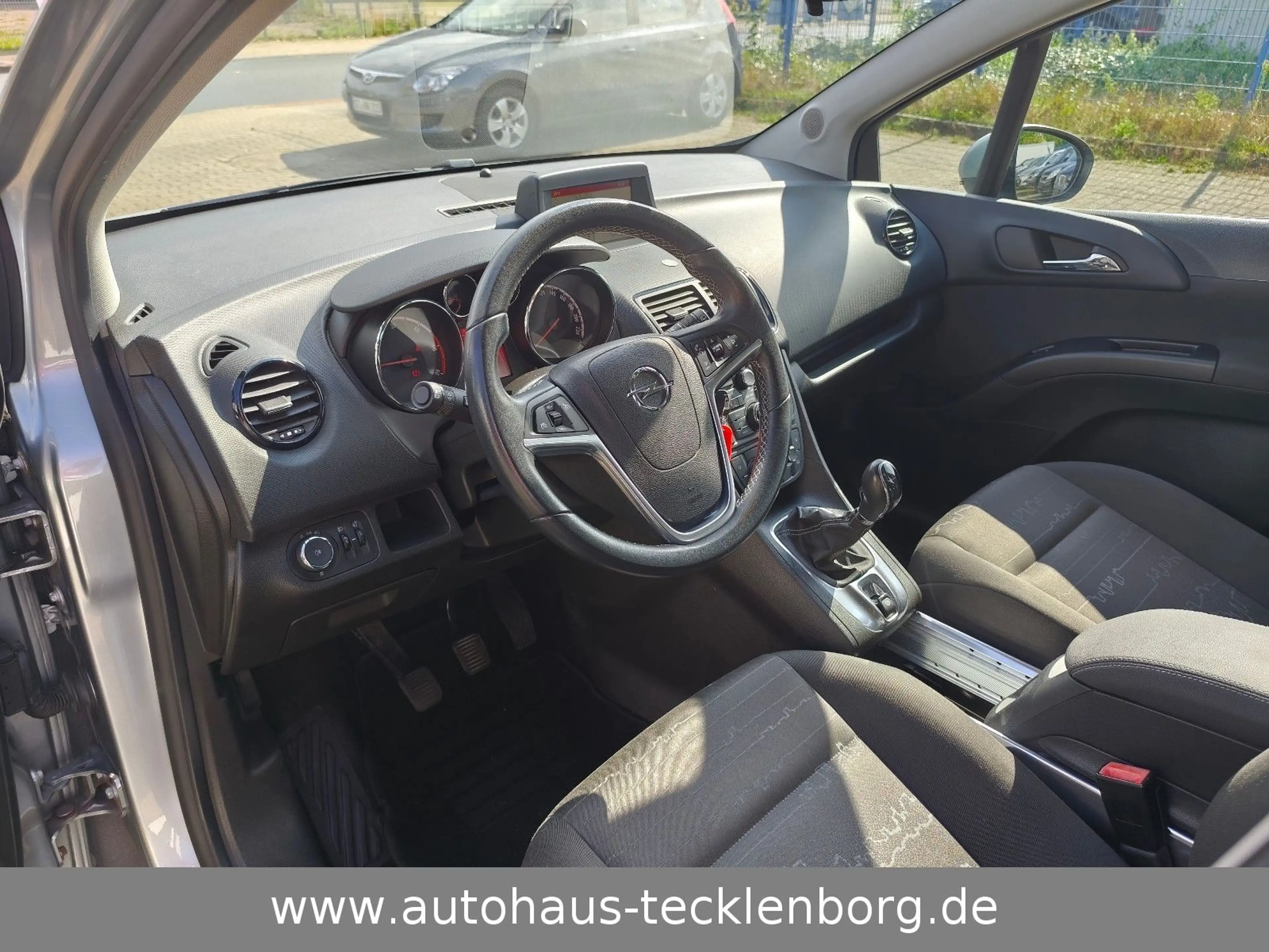 Opel Meriva 1.3 CDTI Edition * Navi * Allwetterreifen — photo 11