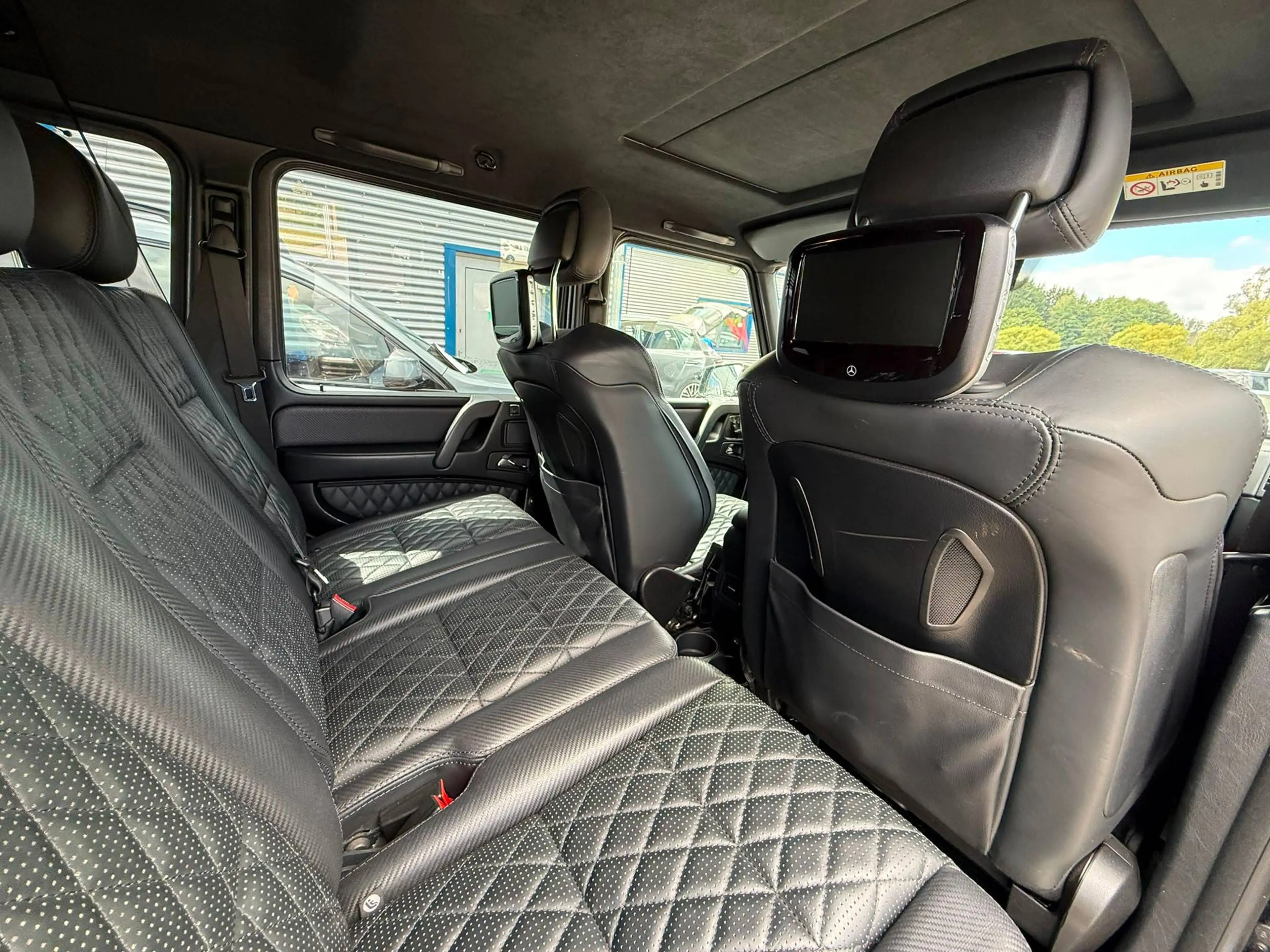 Mercedes-Benz G 63 AMG G 63 AMG Edition 463 , DEutsche Auslieferung, DVD im Fond — photo 9
