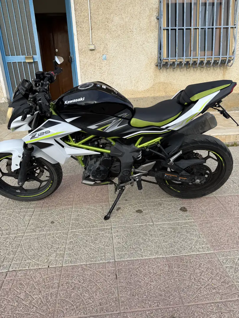 Kawasaki Z 125 Verde - 2