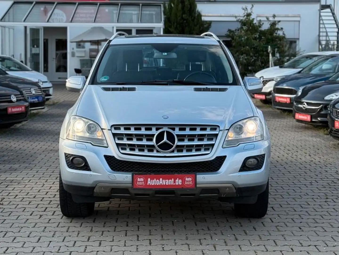 Mercedes-Benz ML 350 ML -Klasse ML 350 CDI 4Matic*AUTOMATIK* Silber - 2