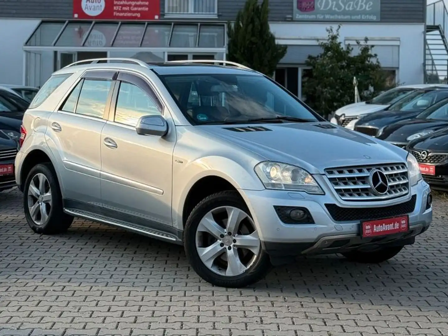 Mercedes-Benz ML 350 ML -Klasse ML 350 CDI 4Matic*AUTOMATIK* Silber - 1