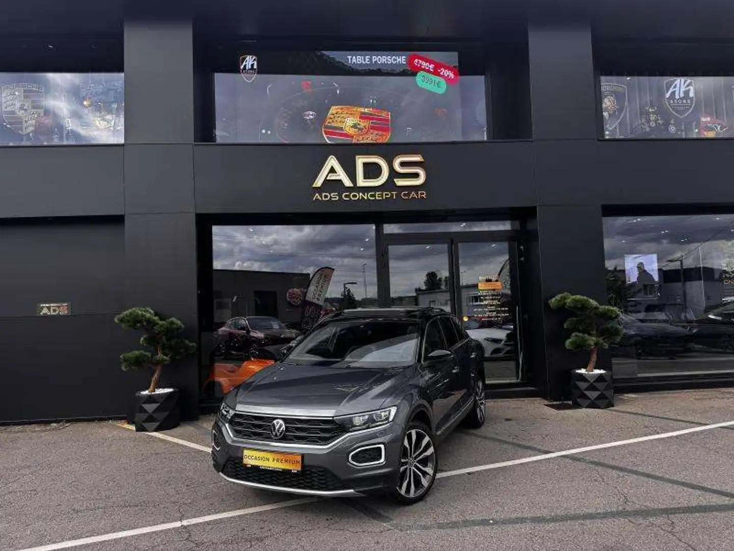 Volkswagen T-Roc Sport Gris - 1