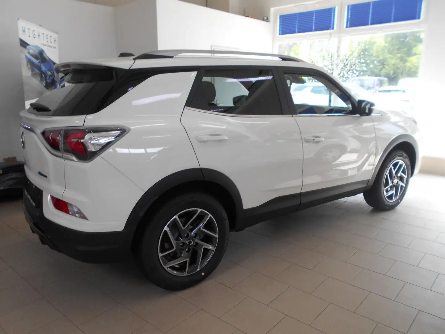 SsangYong Korando E-Motion Platinum Wärmepumpe Navi Sitzh. Blanco - 1
