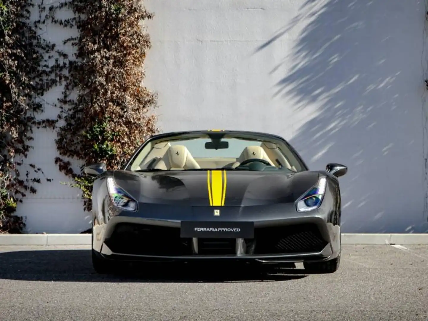 Ferrari 488 V8 3.9 Turbo 670ch Gris - 2
