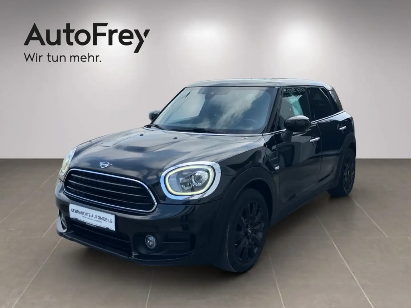 MINI Cooper D Countryman ALL4 Schwarz - 1