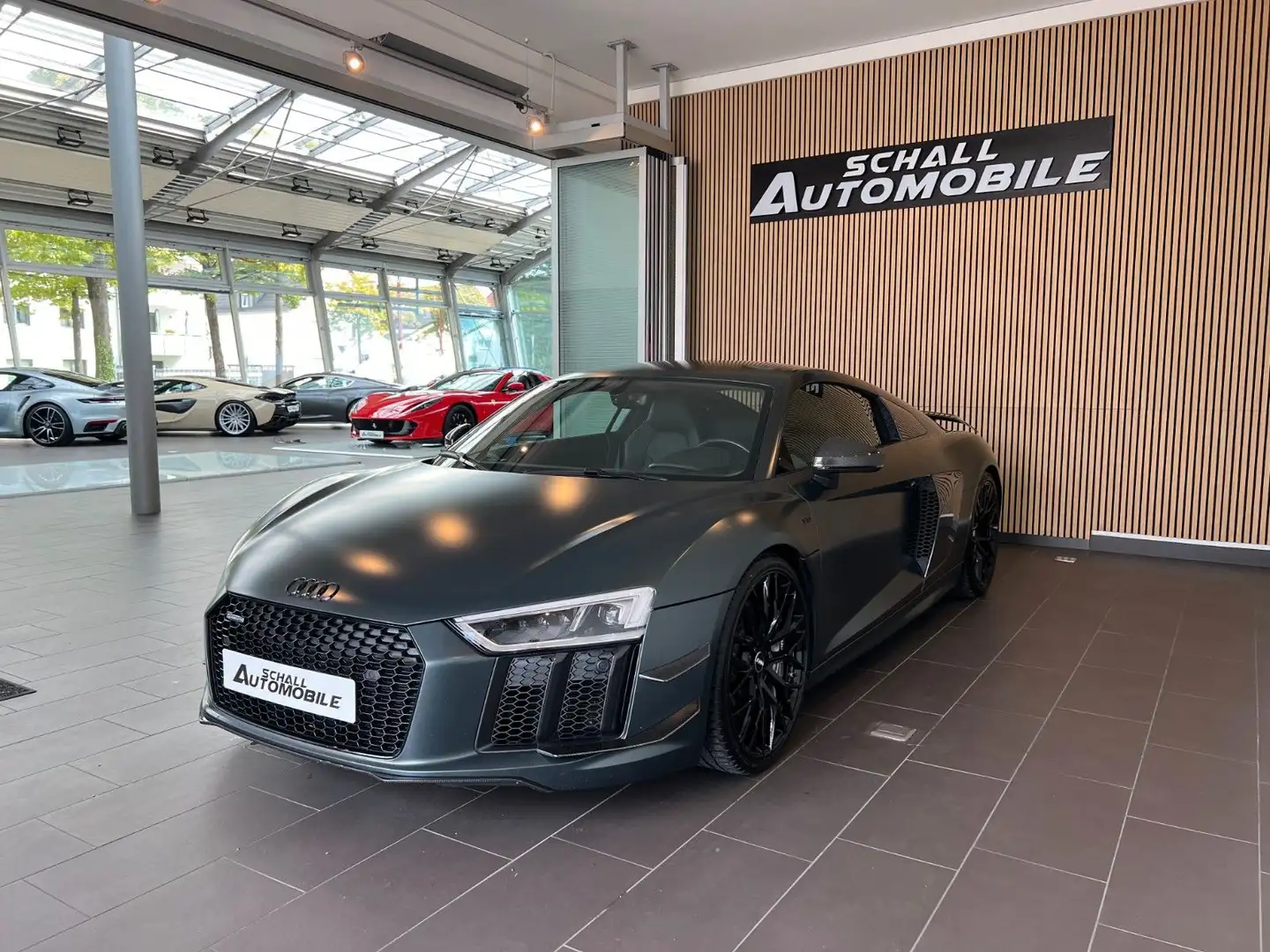 Audi R8 Coupe 5.2 FSI quattro+ *CARBON*CERAMIC*B&O* Grün - 1