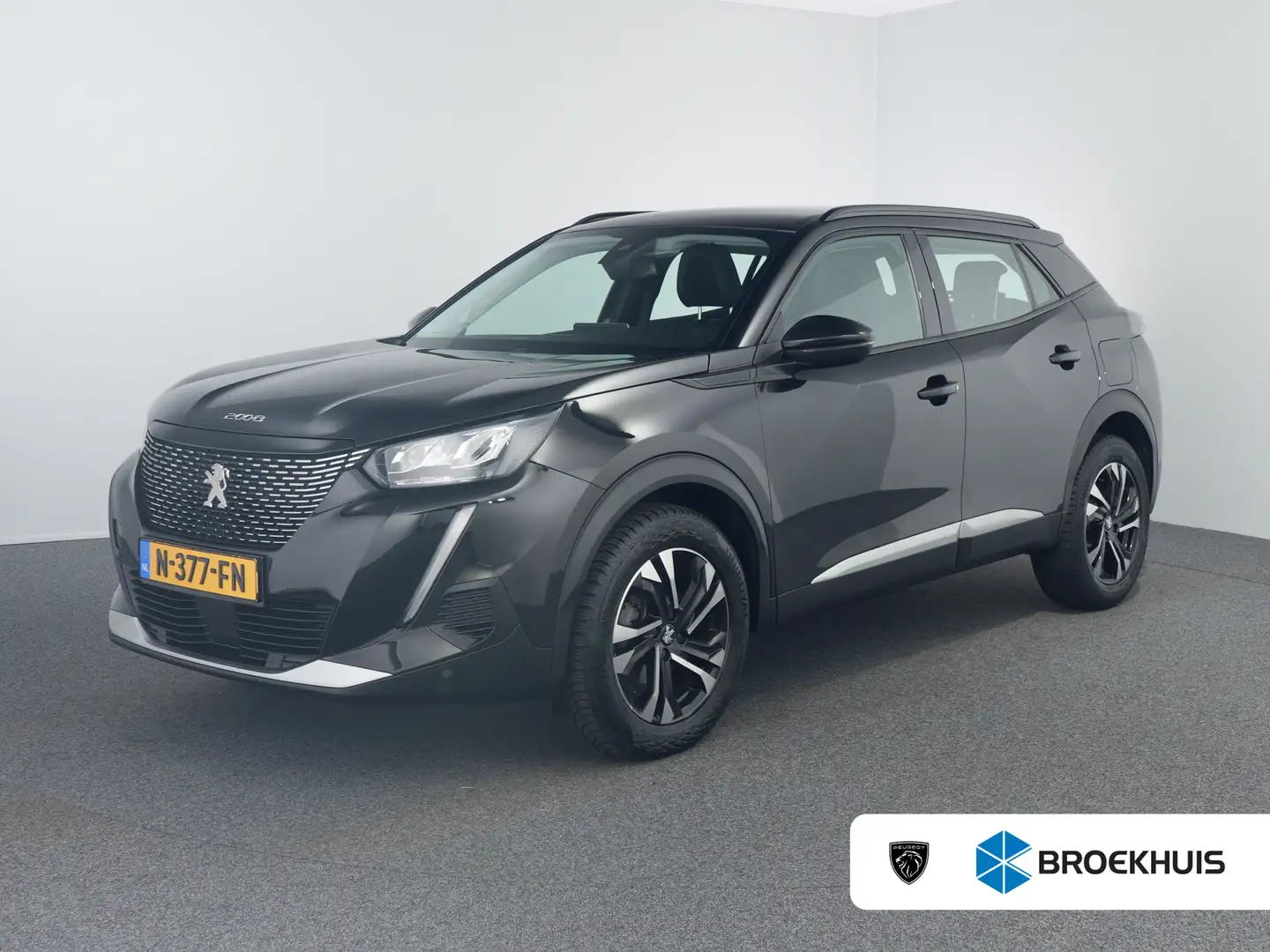 Peugeot 2008 1.2 PureTech GT-Line | Achteruitrijcamera | Airco Zwart - 1