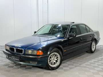 E38 740i AUTOMATIK|3.HAND|SCHEUNENFUND|SPORTSITZE|LENKRADHEIZUNG|S-DACH|XENON|4xSITZHEIZUNG