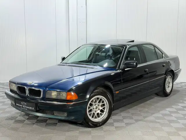BMW 740 E38 740i AUTOMATIK|3.HAND|SCHEUNENFUND|SPORTSITZE|LENKRADHEIZUNG|S-DACH|XENON|4xSITZHEIZUNG