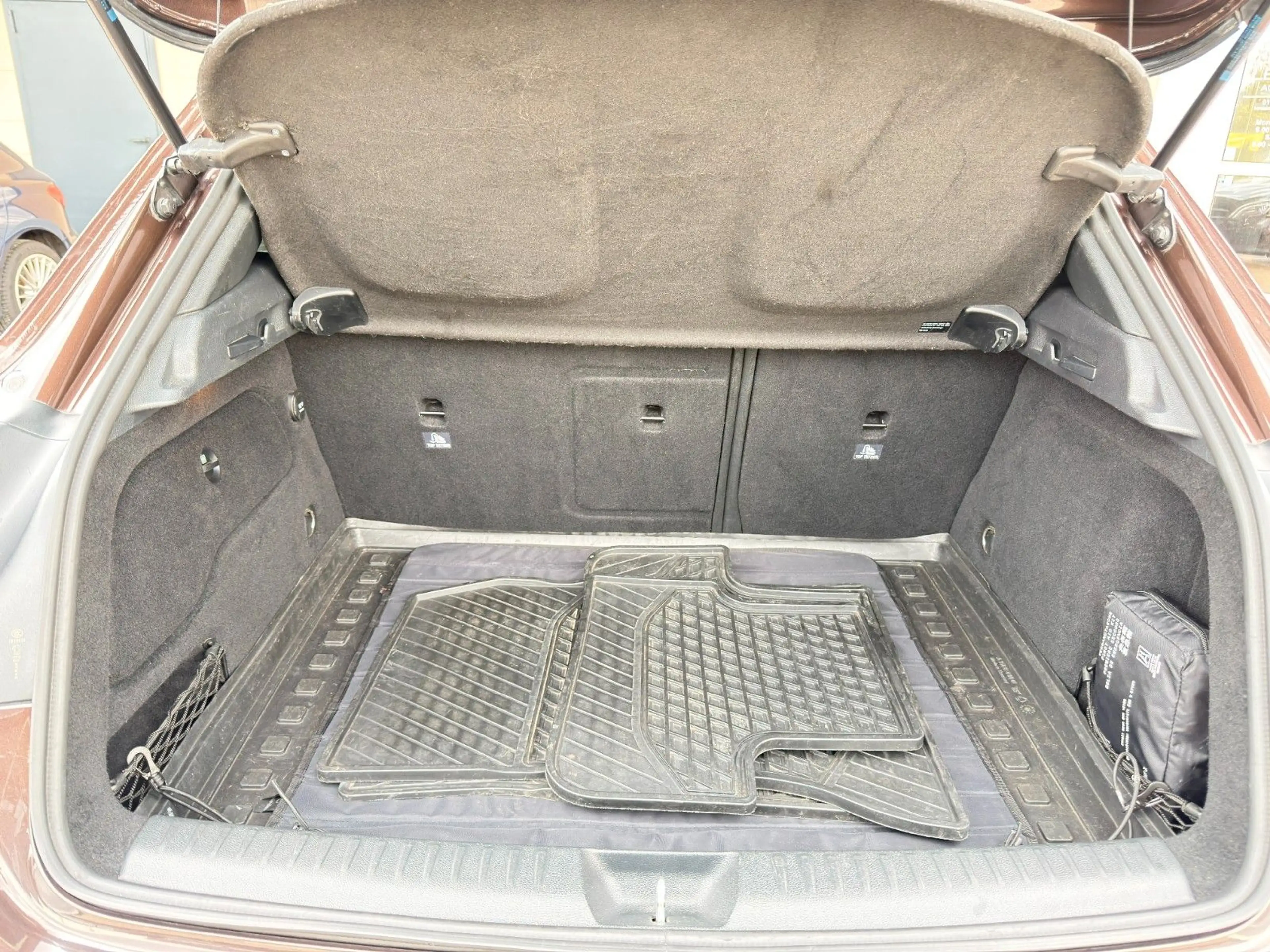 Mercedes-Benz GLA 200 AMG 2.Hand MB-Service Top !!! — photo 11